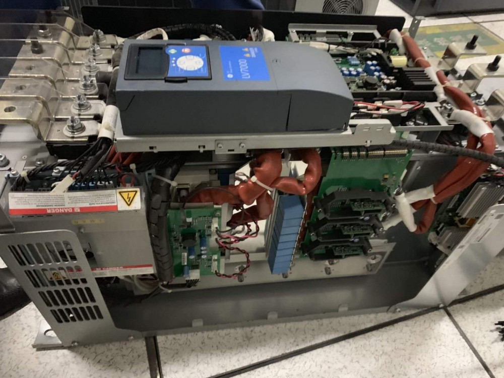 伟肯大功率变频器维修